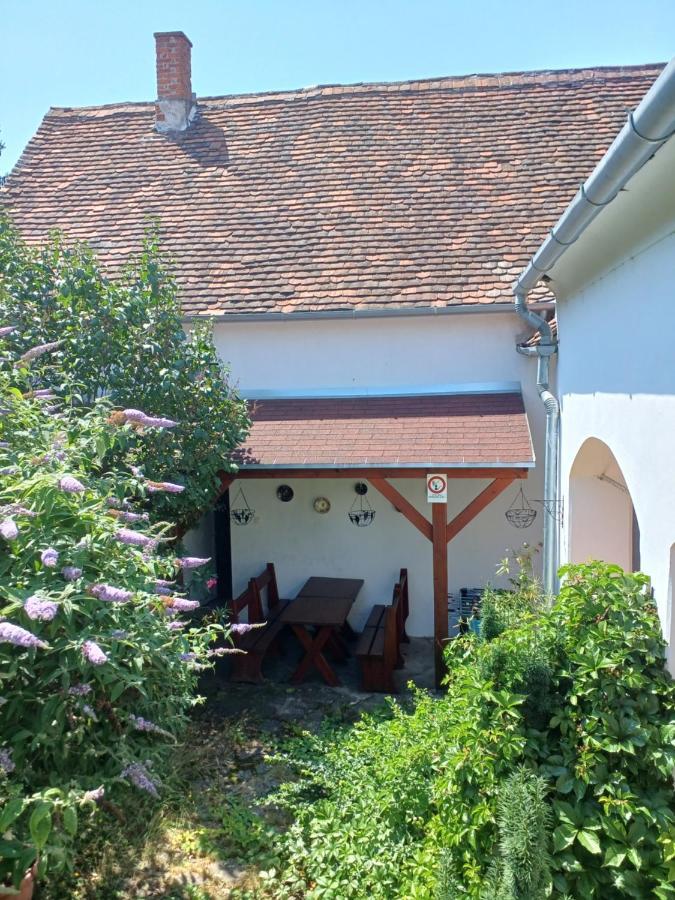Blues Ryokan Koszeg Exterior photo